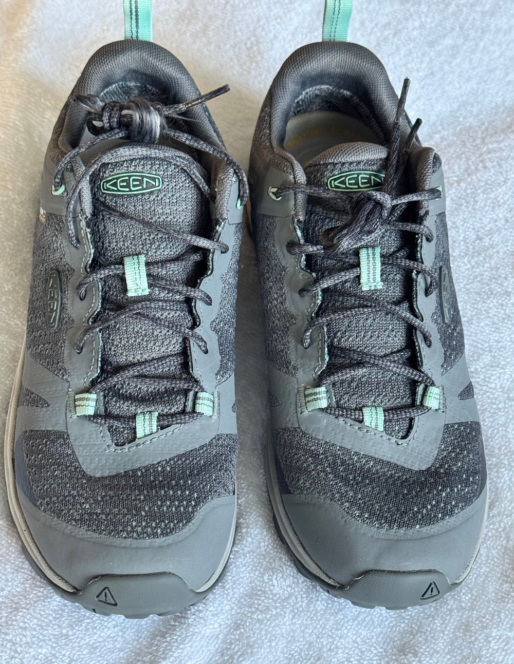 Keen Waterproof Trail Sneakers Gray Teal Mesh Womens Size 7